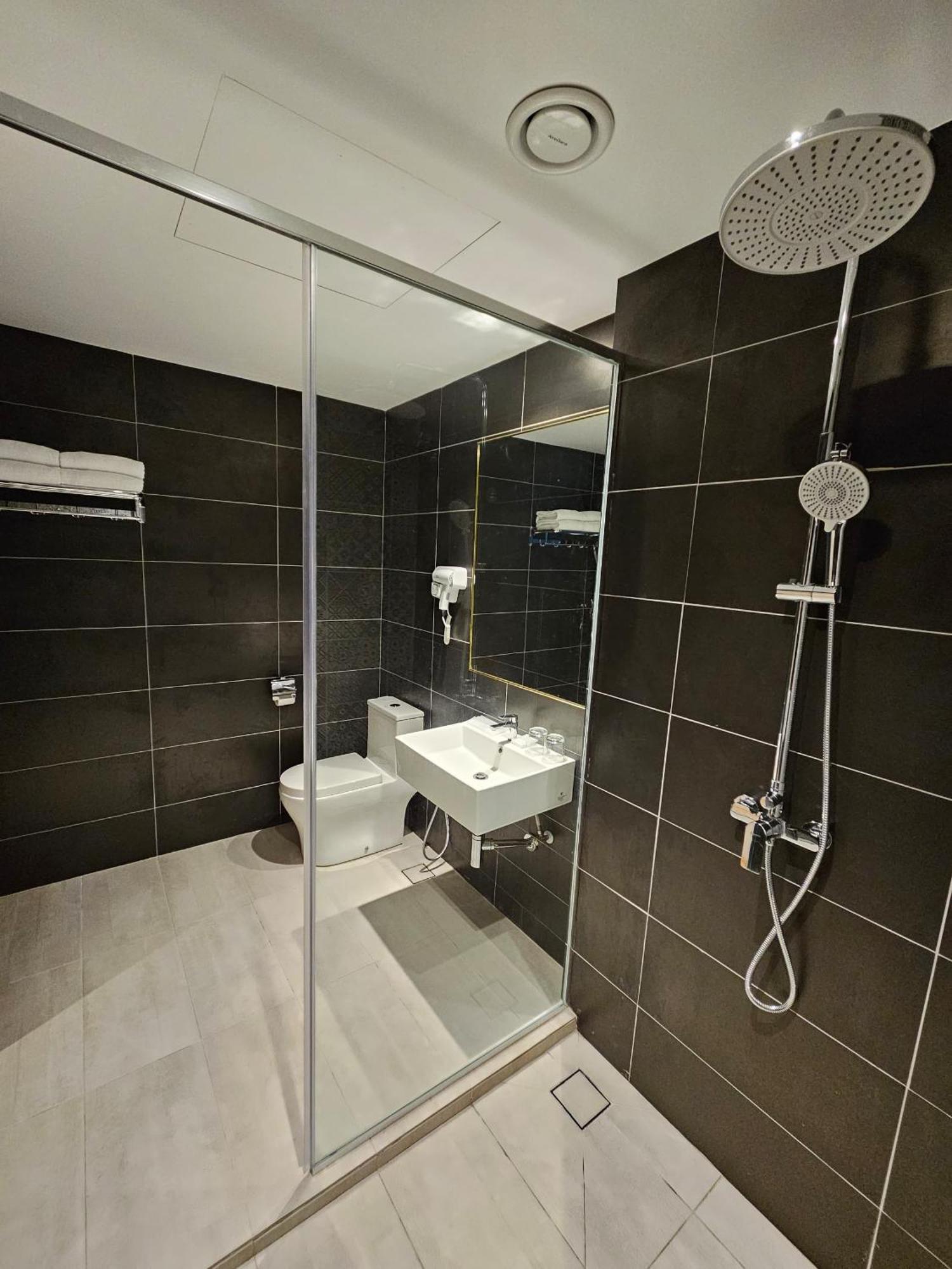 Le'Genda Hotel Kajang Eksteriør billede