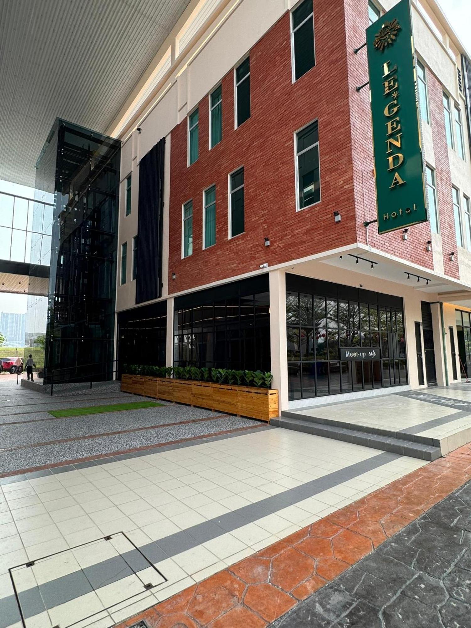 Le'Genda Hotel Kajang Eksteriør billede